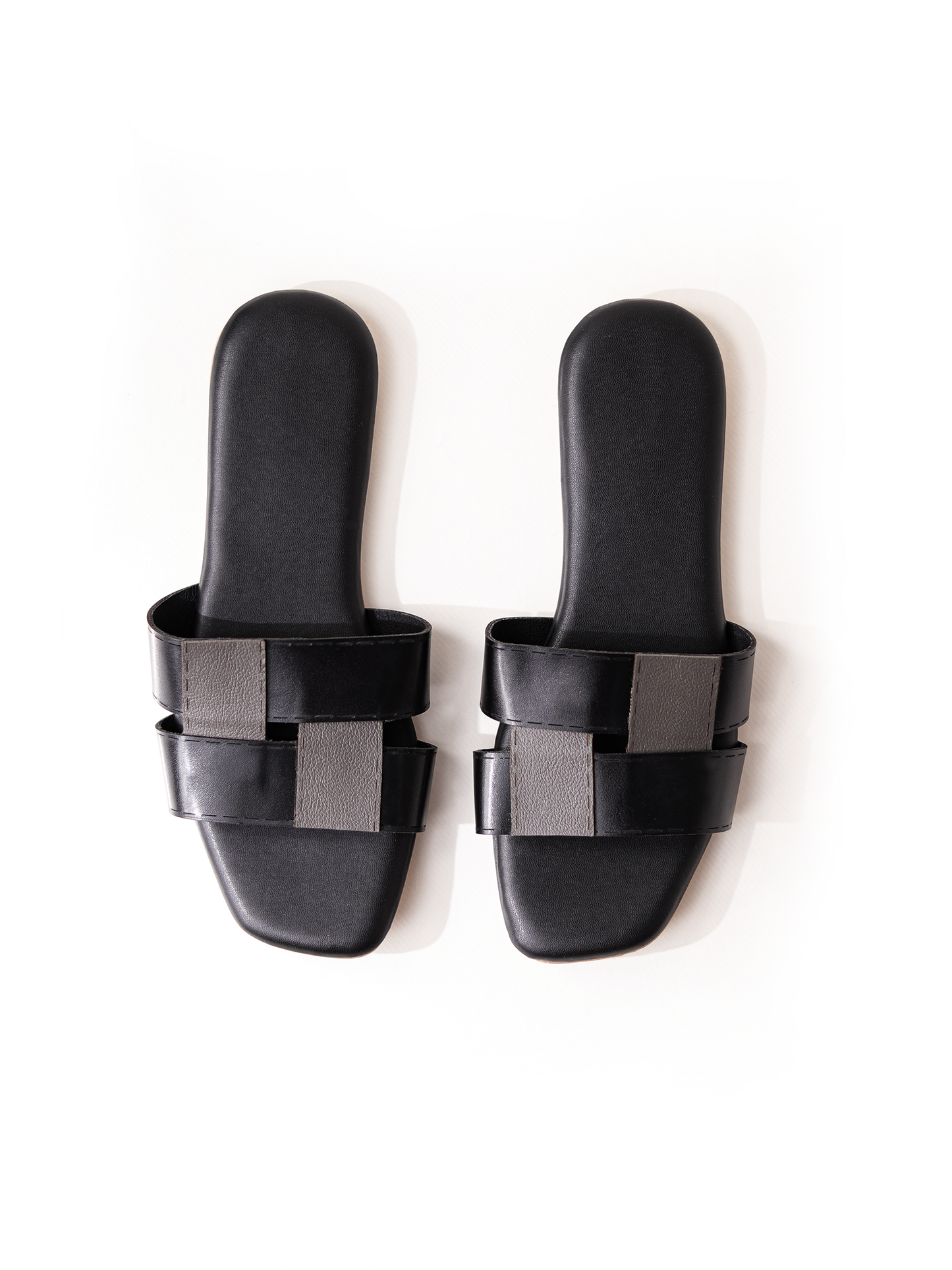 Puzzle Layover Flats - Black