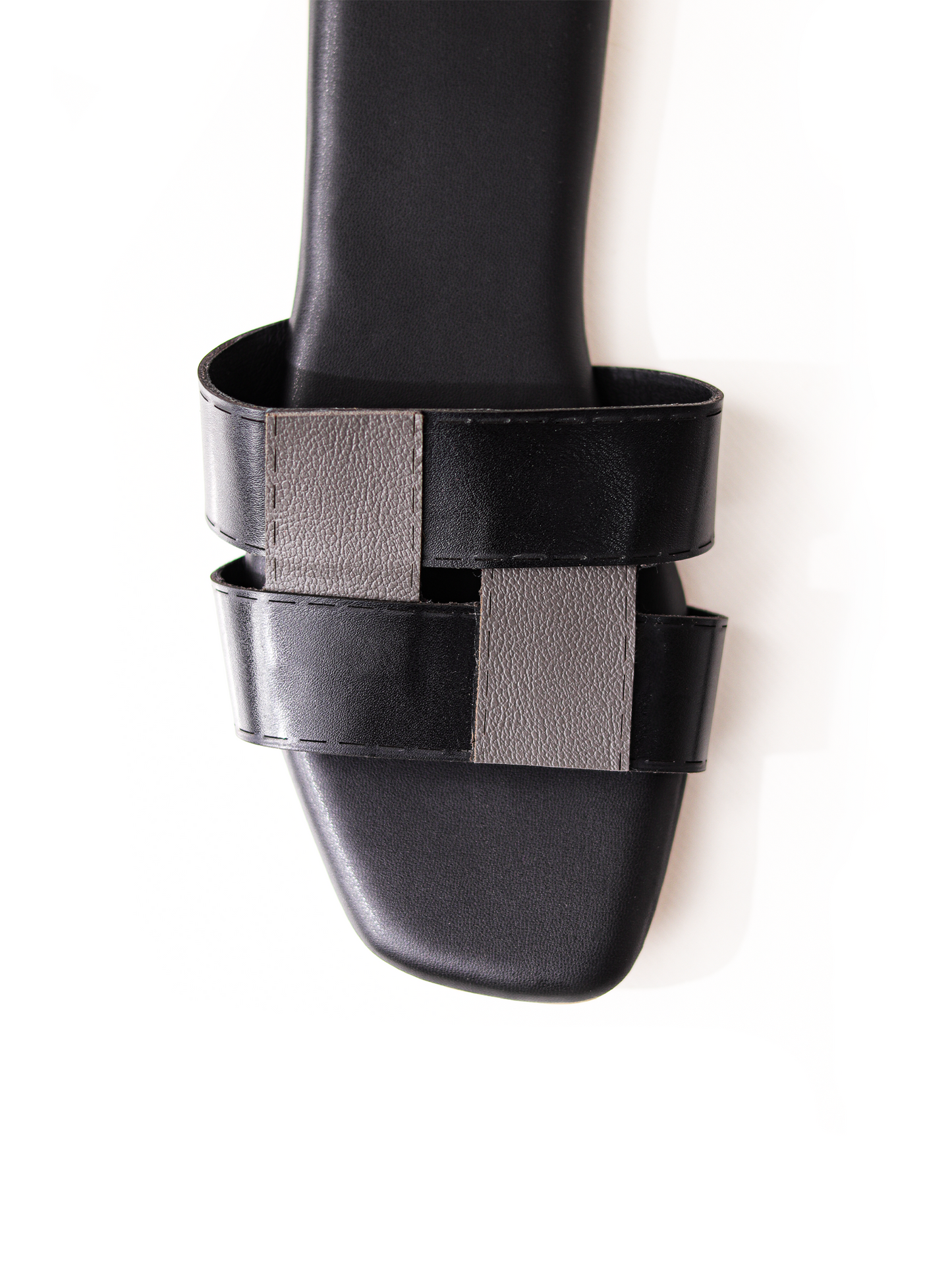 Puzzle Layover Flats - Black