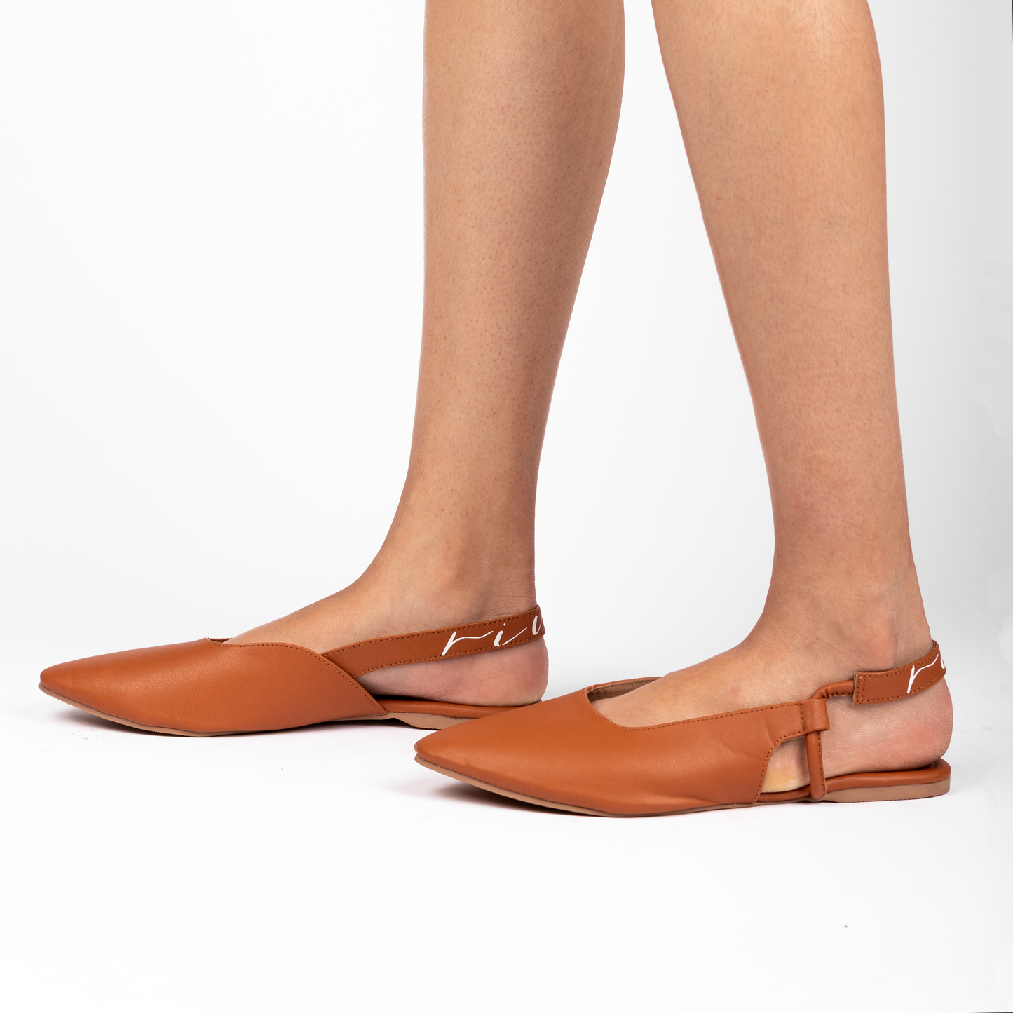 Signature RIVR Tan Slingback