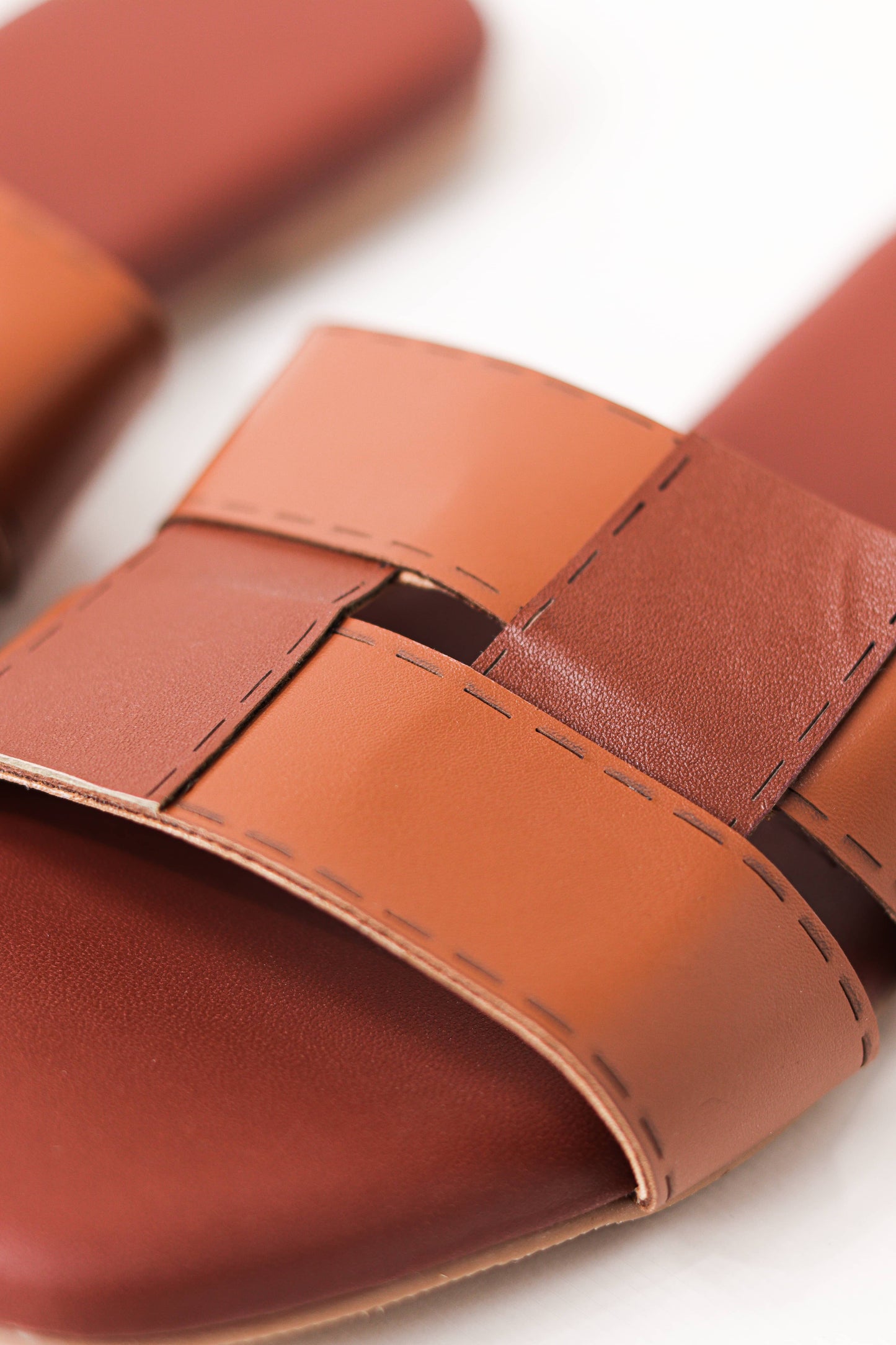 Puzzle Layover Flats -Brown