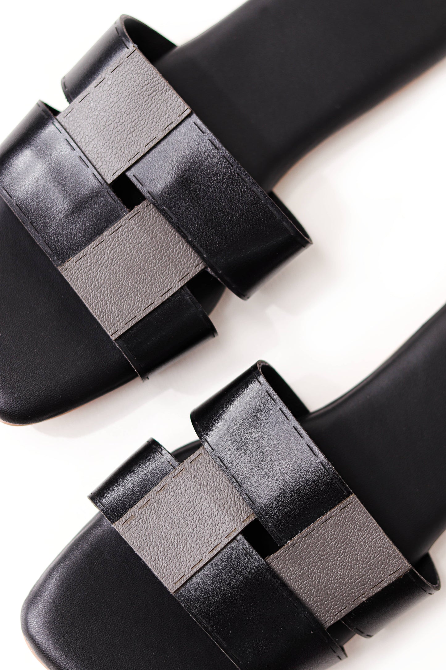 Puzzle Layover Flats - Black