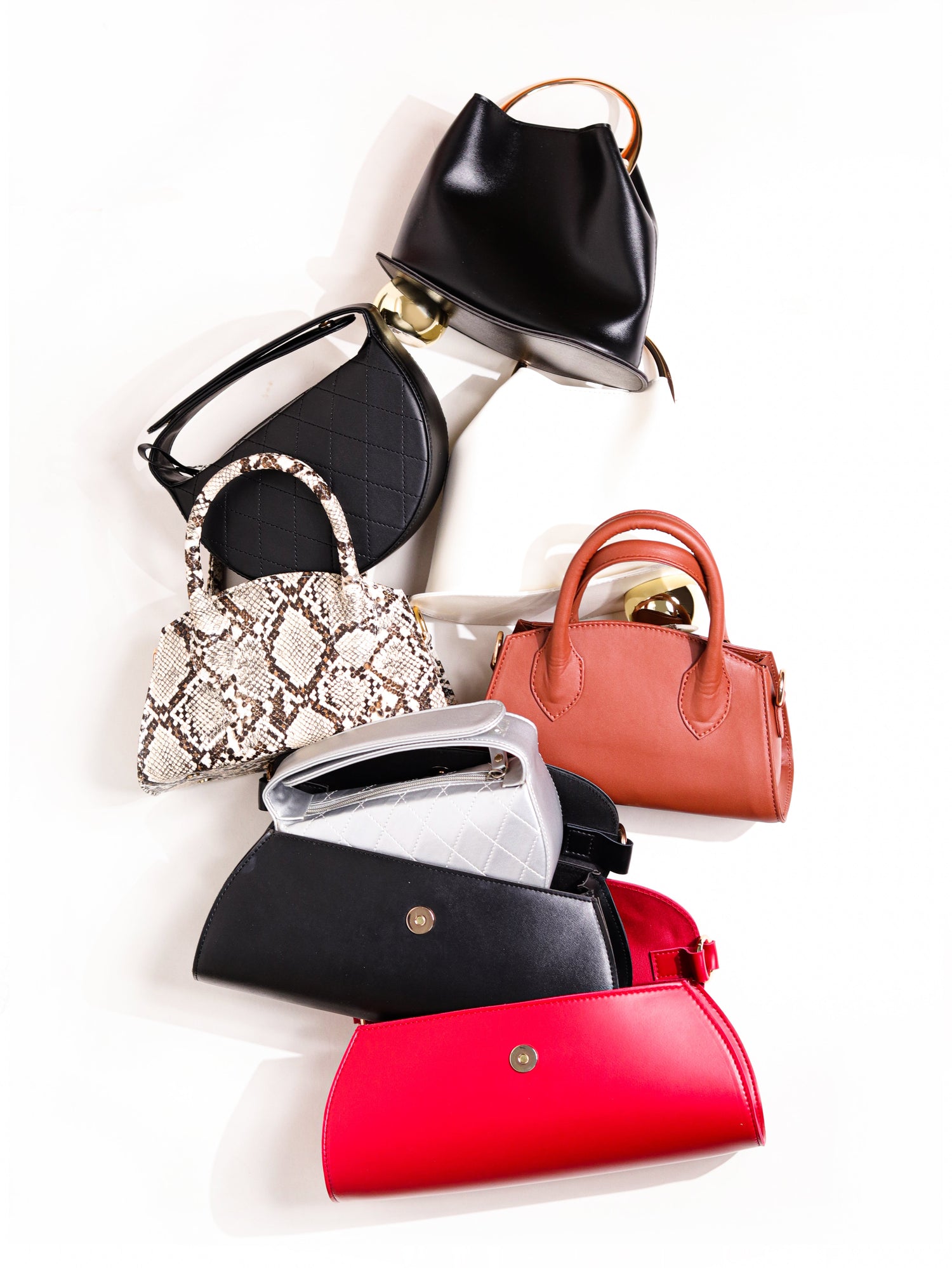 THE BAG STORE