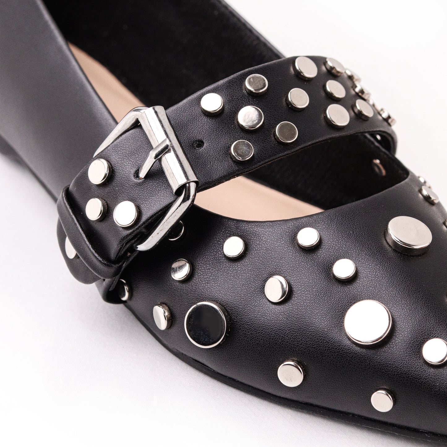 Studded ballerina